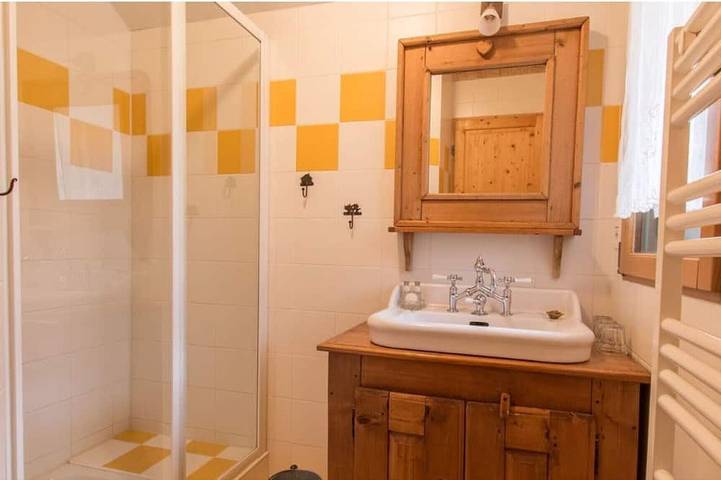 Location de vacances pour 4 personnes, avec jardin à Orcier - 3