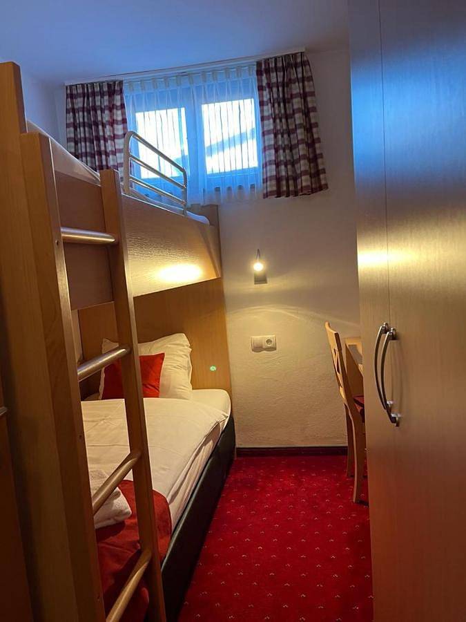 B&B für 2 Personen, mit Garten und Ausblick sowie Terrasse in Flachau - 2