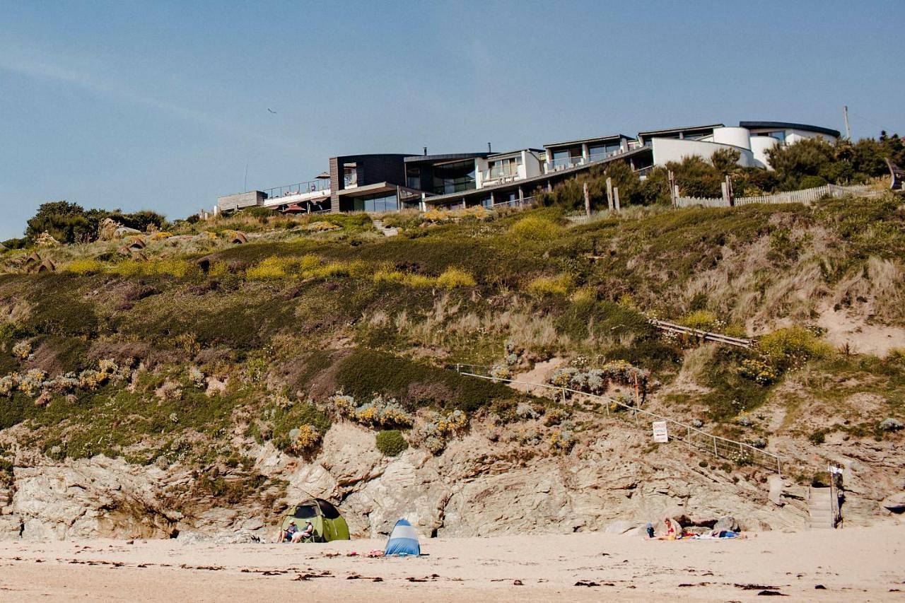 Just Right in Mawgan Porth, Cornwall