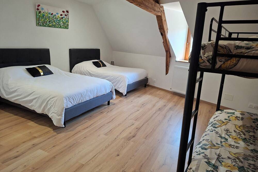 Town center house close to shops and grand casino in Forges-les-Eaux, Región de Dieppe