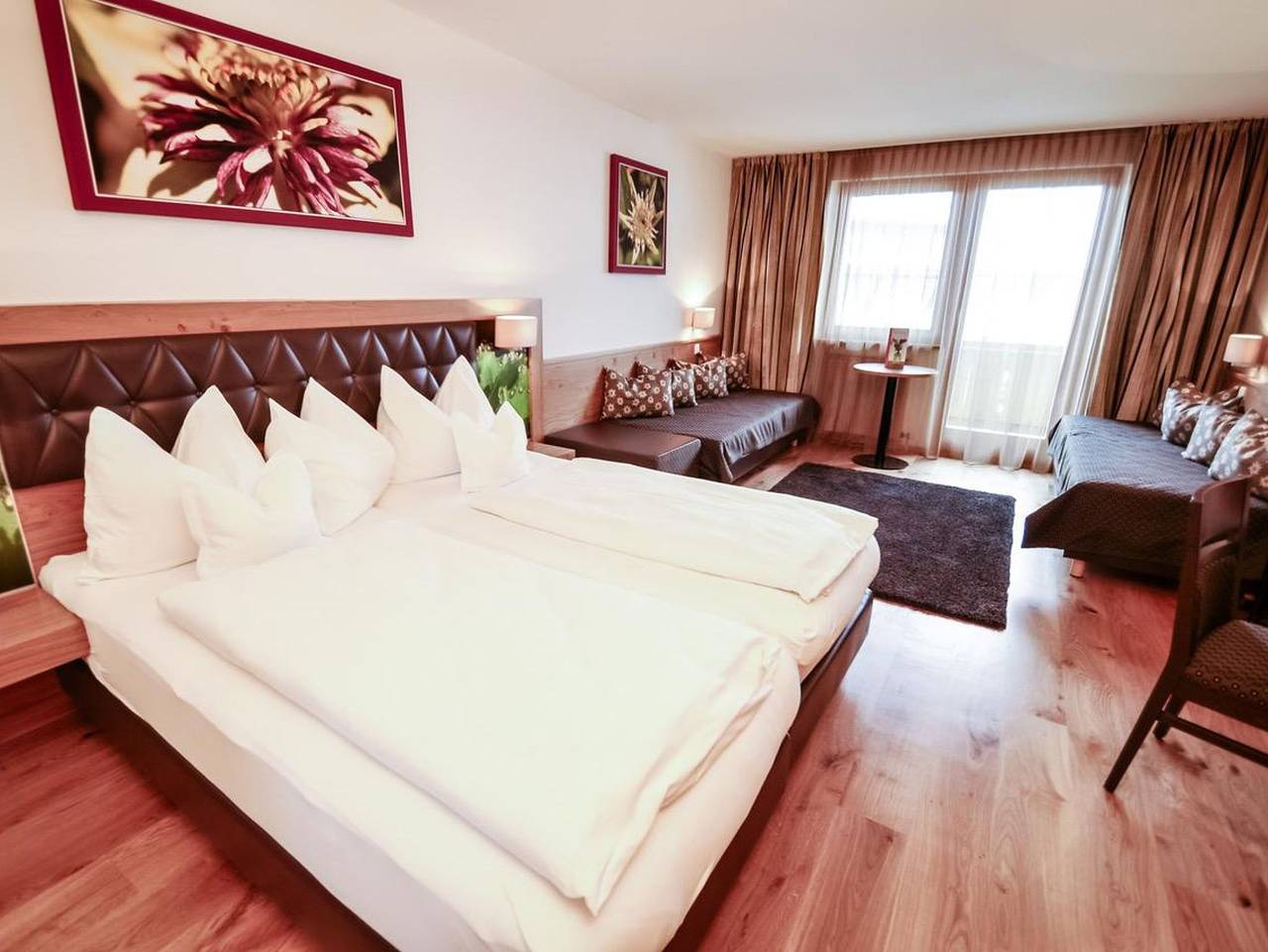 Hotel Rettenberg - Doppelzimmer in Tuxer Alpen, Kolsass