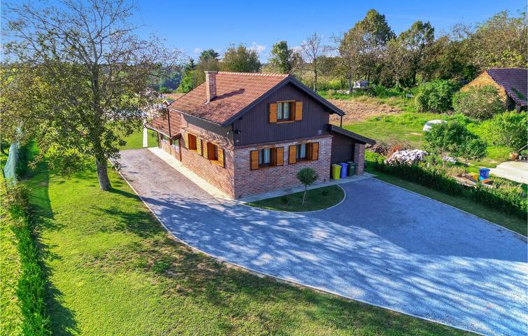 Charmante 2-Zimmer-Wohnung mit Pool, WLAN, Parkplatz und Grill! in Bjelovar-Bilogora