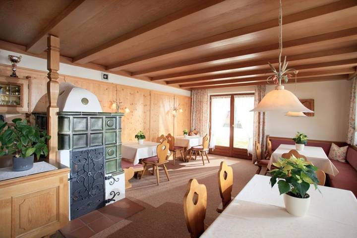 BnB für 3 Personen, mit Ausblick und Garten sowie Pool und Terrasse im Brixental - 2