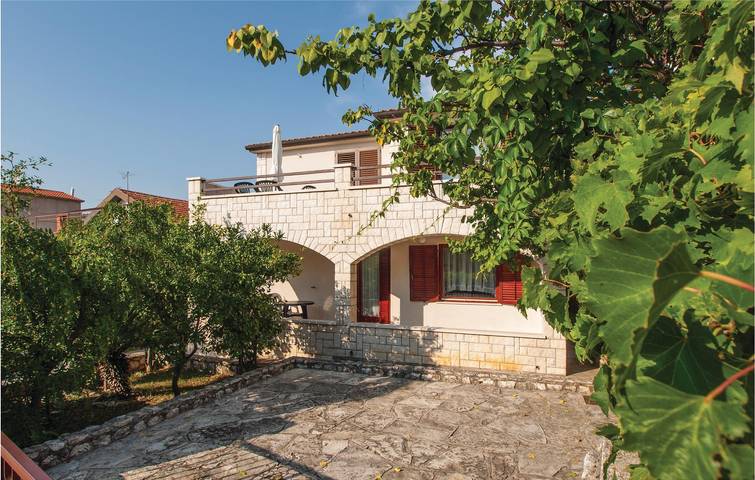 Gîte pour 6 personnes, avec terrasse à Zaboric - 4
