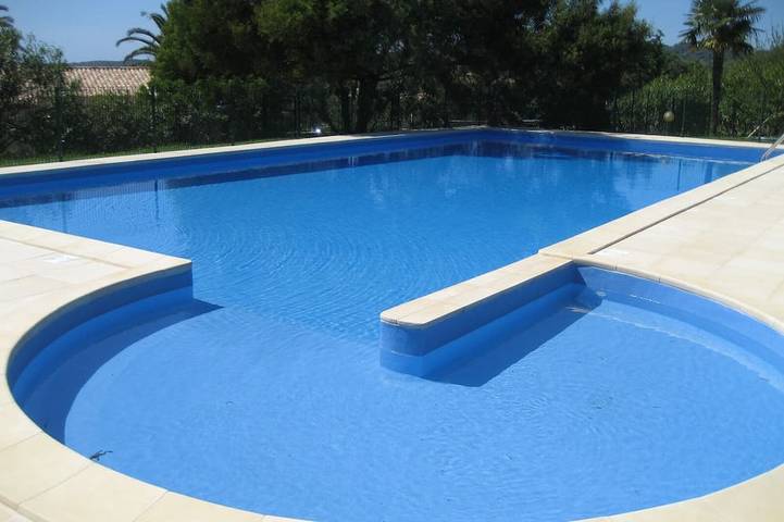 Ferienwohnung für 6 Personen, mit Garten und Terrasse sowie Pool, mit Haustier - 1