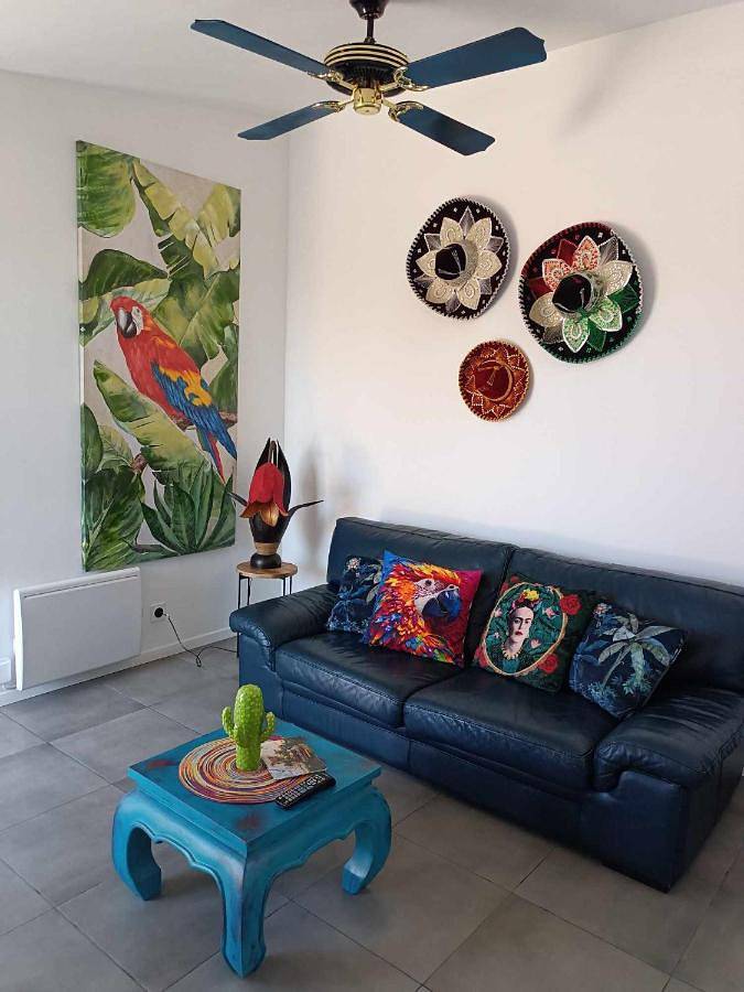 Location de vacances pour 5 personnes, avec vue et jardin à Fougeré - 2