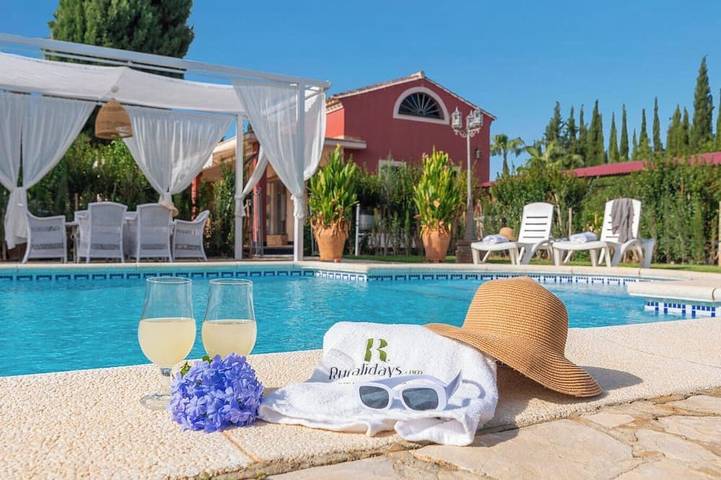 Villa für 9 Personen, mit Garten - 1