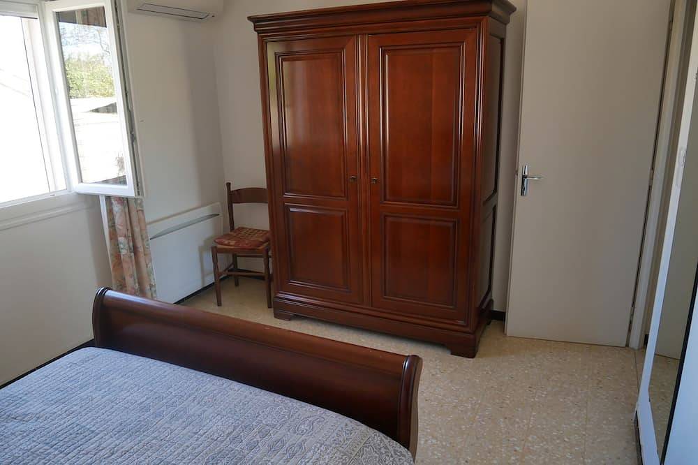 Catalan villa with large garden, quiet location, sea and mountains in Sorède, Céret region