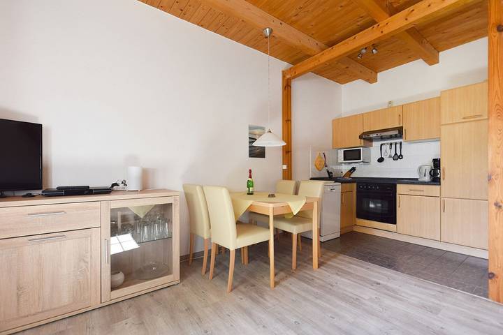Ferienwohnung für 6 Personen, mit Terrasse und Sauna, mit Haustier in Prerow - 3