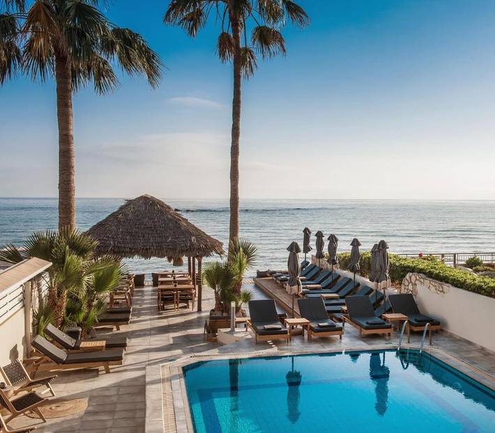 Appartement de vacances pour 2 personnes, avec piscine ainsi que jacuzzi et jardin, adapté aux familles