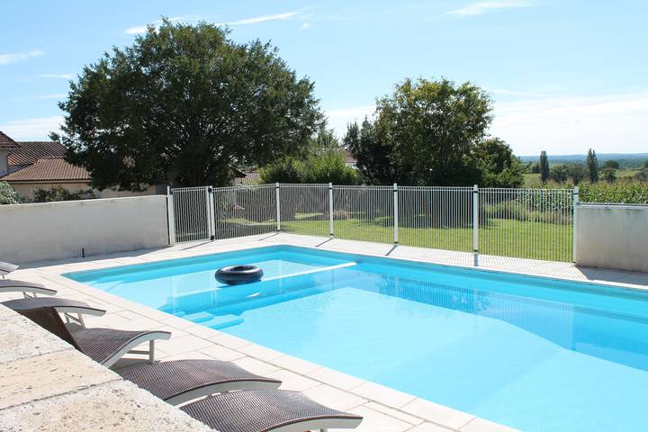 Gîte pour 6 personnes, avec Piscine à Pillac - 4