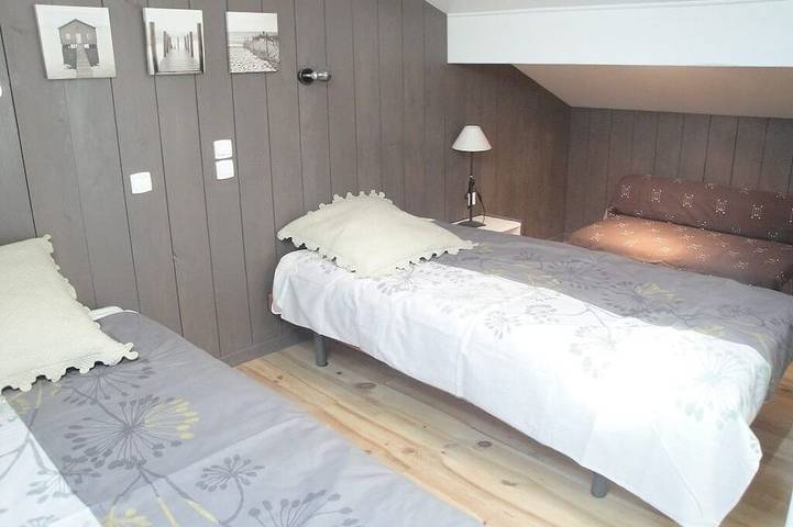 Gîte pour 4 personnes, avec jardin et terrasse dans Hourtin Plage - 2