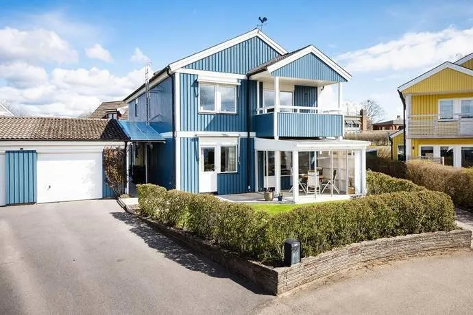 Villa für 10 Personen, mit Ausblick und Garten - 1