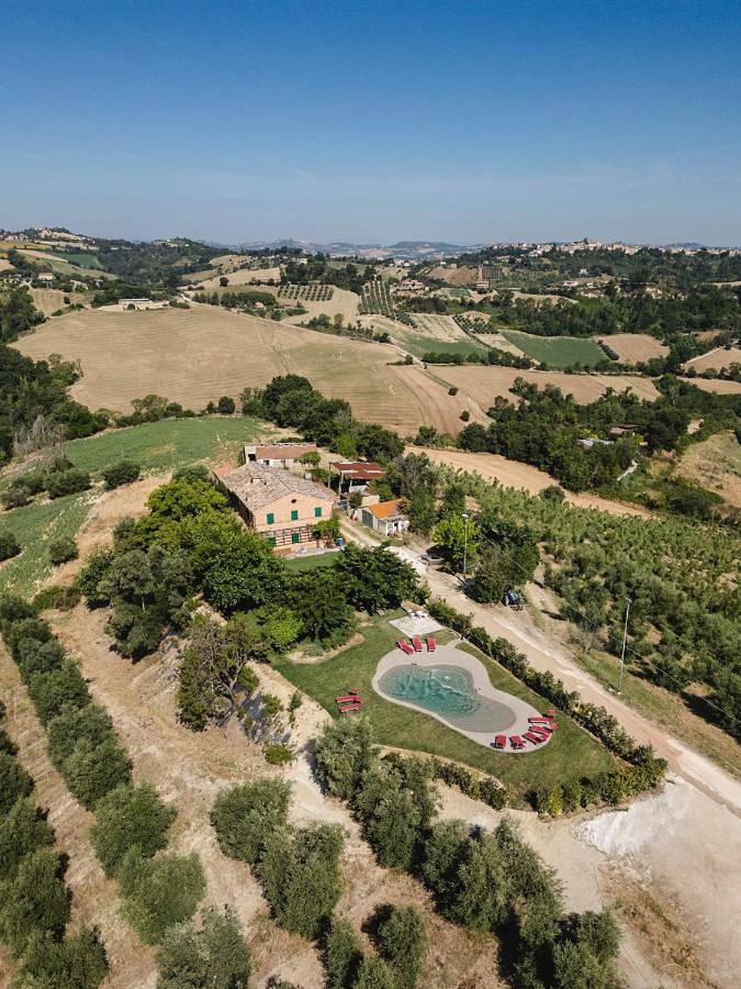 Gîte pour 2 personnes, avec Jardin et Piscine à Petritoli