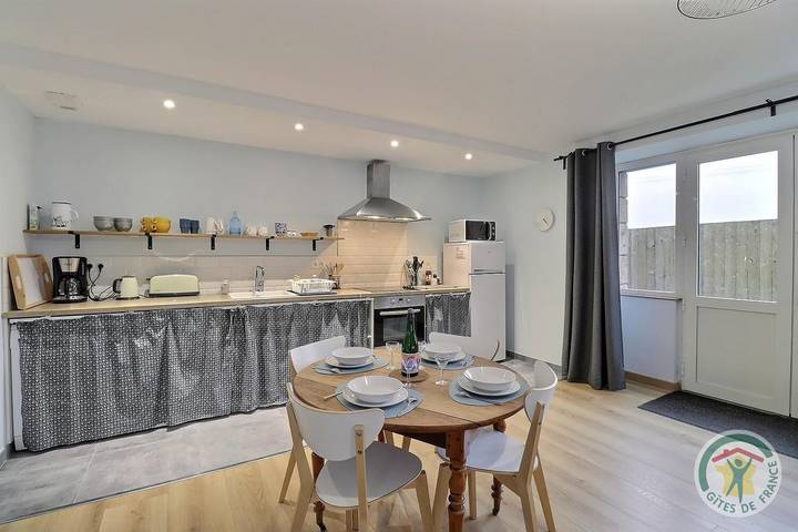 Gîte pour 4 personnes, avec jardin et piscine à Cherrueix - 3