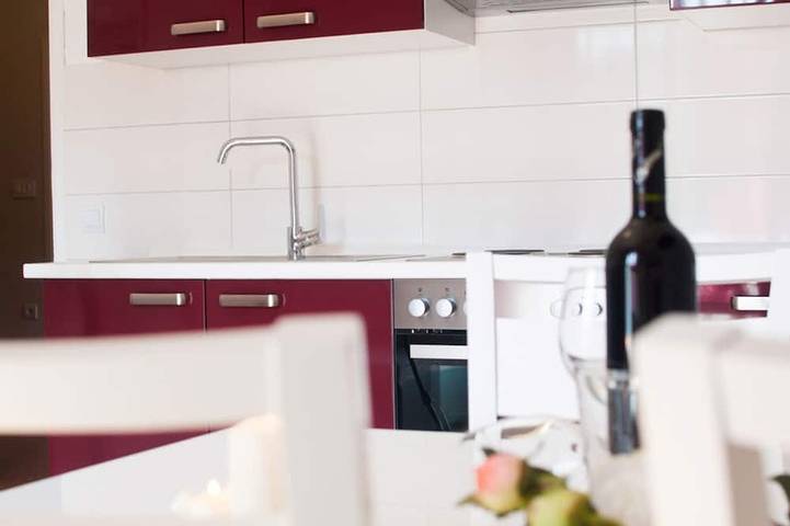 Ferienwohnung für 5 Personen, mit Balkon und Garten sowie Pool - 1