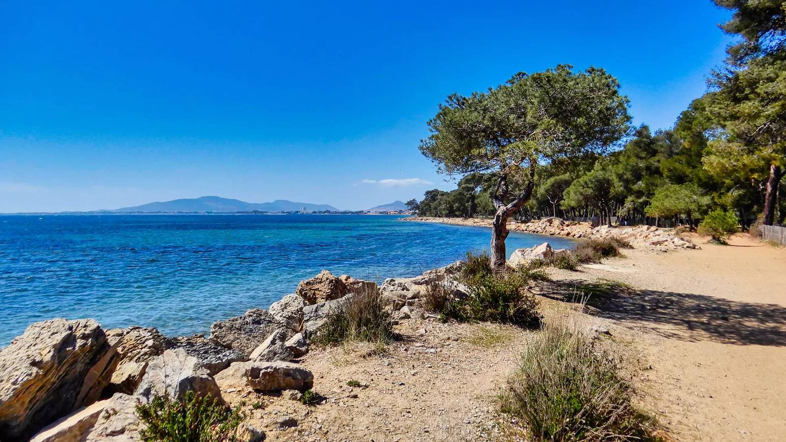 Mobil-Home Arizona Standard 4 Zimmer 6 Personen Klimaanlage + Tv in Hyeres, Parc national Port-Cros