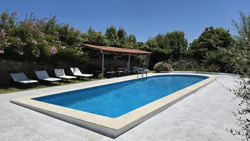 Bed and breakfast para 2 pessoas, com jardim e piscina e ainda vista em Torres Vedras