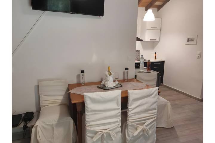 Hel studio-lejlighed, Studio for 3 personer med balkon in Neochoraki, Korfu