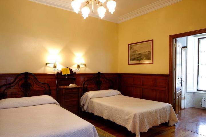 Hotel para 2 personas, con vistas y jardín en Gijón - 4