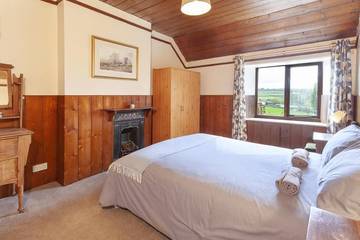Glamping for 8 People in Exmoor, South West England, Photo 1
