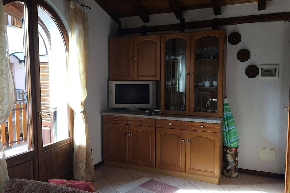Chalet mit Pool für 2 Personen in Valle Albano in Garzeno, Gemeinde Garzeno