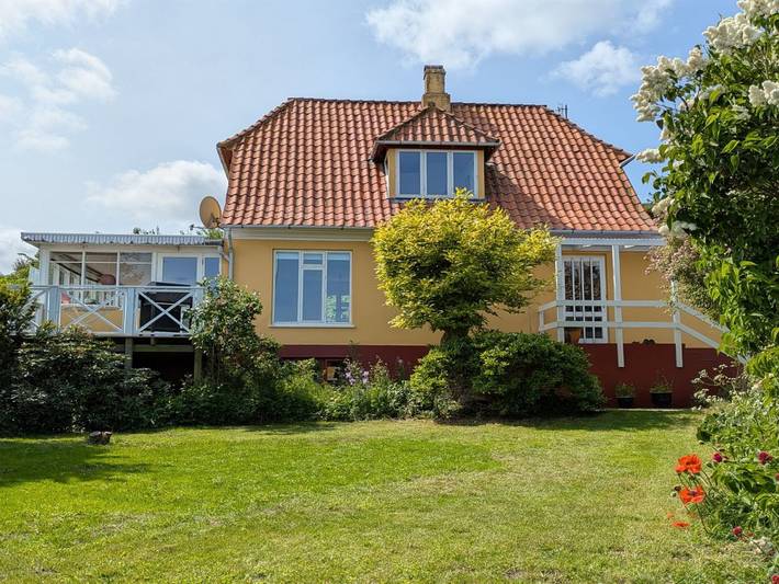 Ferienhaus für 8 Personen, mit Terrasse