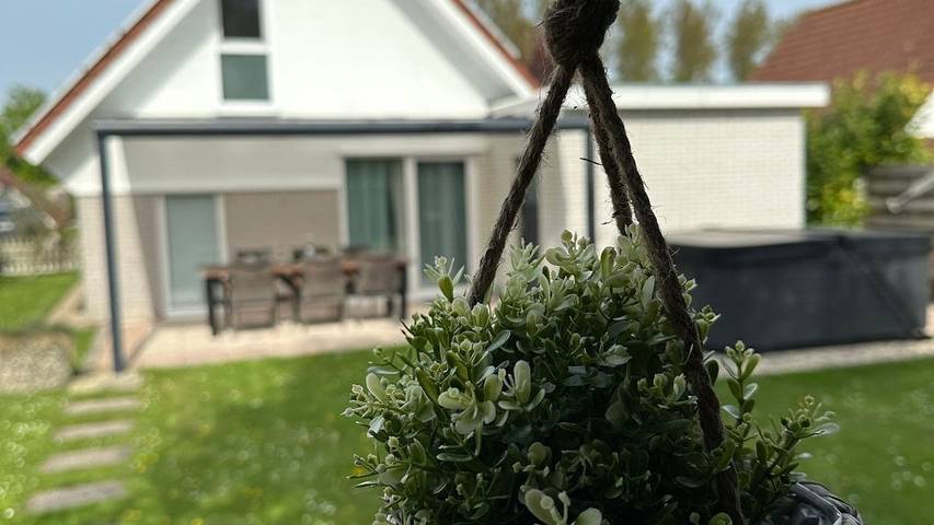 Ferienhaus für 6 Personen, mit Whirlpool und Garten - 1