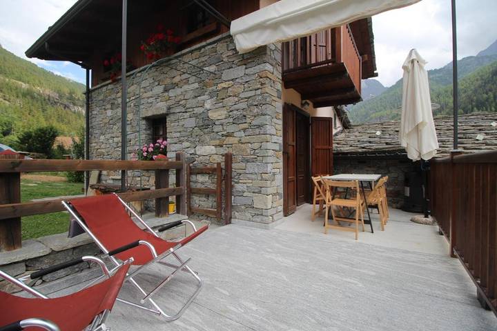 Location de vacances pour 4 personnes, avec Balcon et Terrasse ainsi que Jardin et Vue à Ceresole Reale - 3