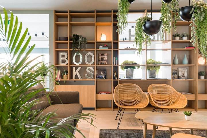 Hotel voor 4 personen, with zwembad and balkon as well as whirlpool in Cattolica