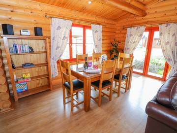 Lodge for 4 People in Rutland, Midlands, Photo 4