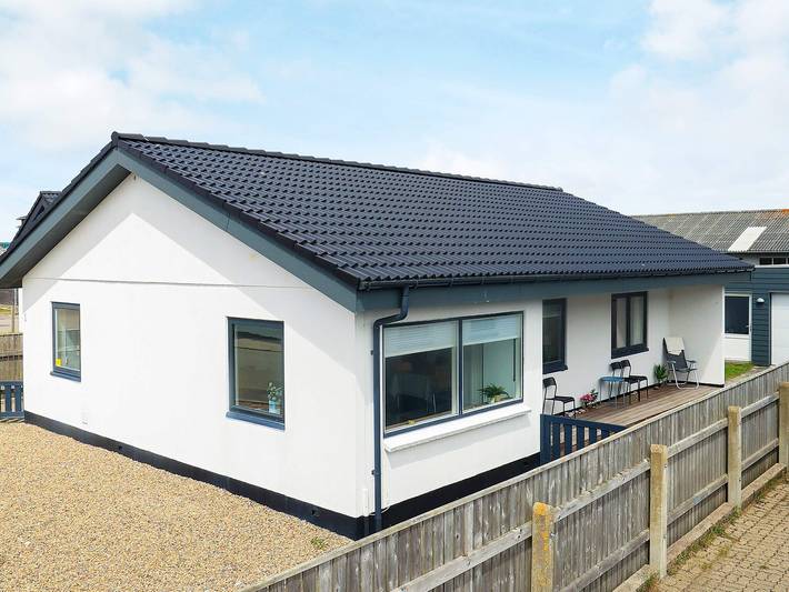 Feriehus for 6 personer, med Terrasse og Hage i Thyborøn