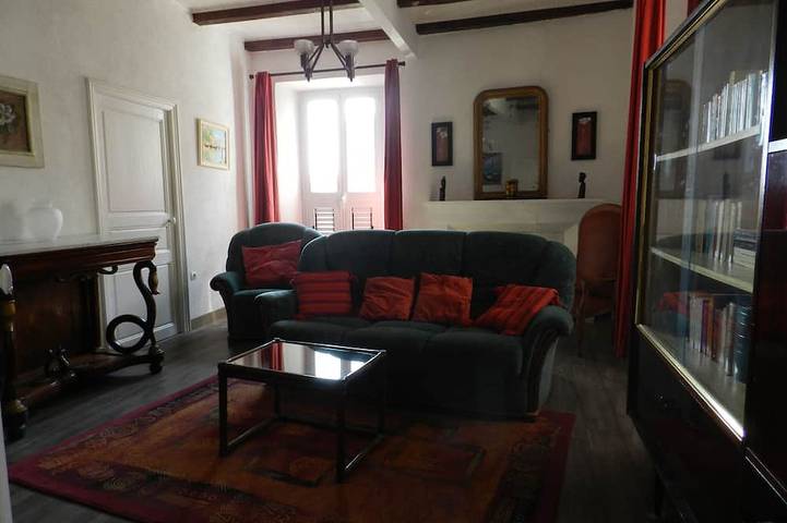 Appartement entier, Appartement de 72 m2 dans maison en corse in Olmeto, Arrondissement de Sartène