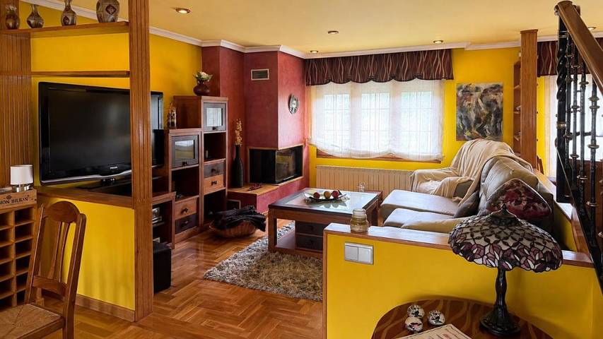 Casa rural para 4 personas, con Balcón y Jacuzzi además de Terraza y Jardín en Nalón
