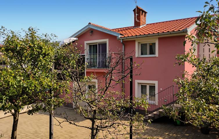 Appartement de vacances entier, Charmant appartement de deux chambres avec terrasse, situé près de Kraljevica et de la côte in Kraljevica, Primorje-Gorski Kotar