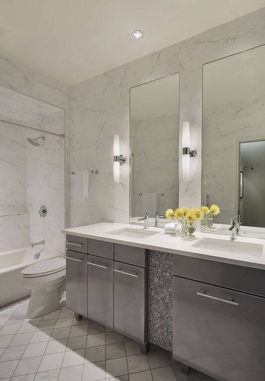 Vacation rental for 9 people, with hot tub and terrace in Glacier National Park