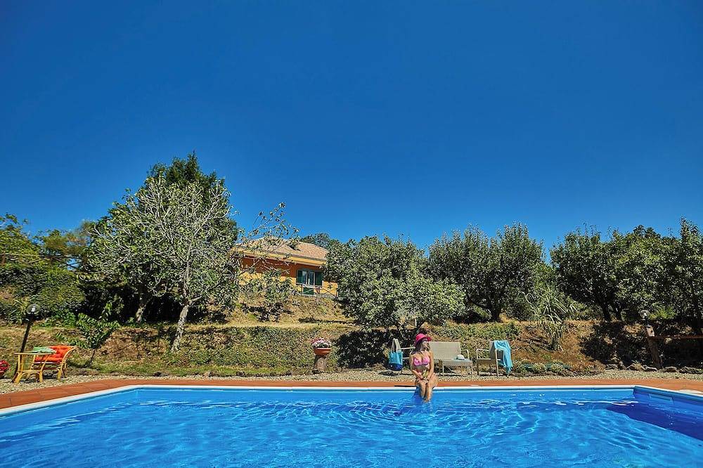 Villa Cocuzzolo - Large Spaces and Private Pool - Fantastic view of Etna and the sea in Sant'Alfio (Gemeinde), Ätna
