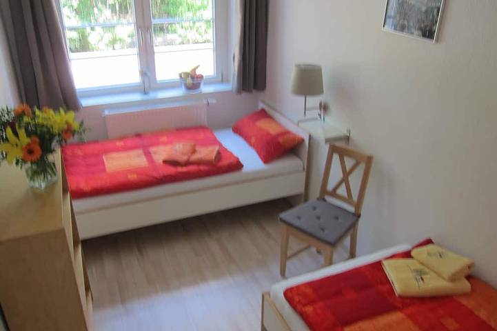 Ganze Wohnung, 2-Zi-Apartment Ii \"Am Nonnenhaus\", Altstadt in Uni-Nähe bis 4 Personen in Tübingen, Neckar-Alb
