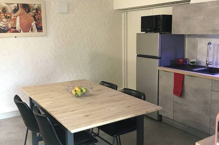 Gîte pour 5 personnes, avec jardin dans Saint-Martin-Belle-Roche - 3