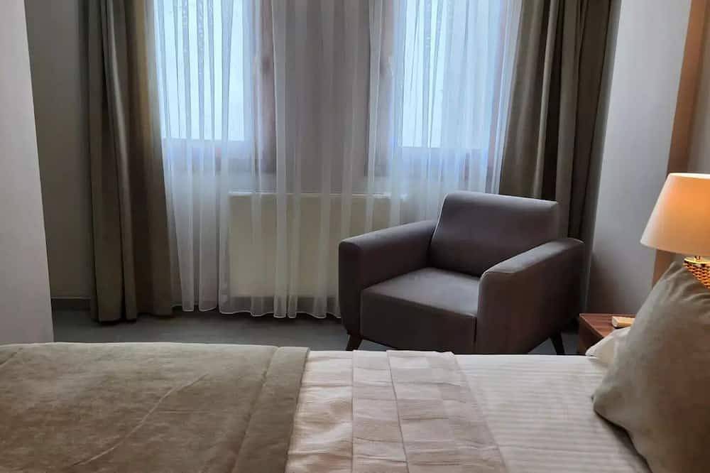 Traumhaus mitten in der City 60 Meter zum Meer in Kusadasi, Provinz Aydın