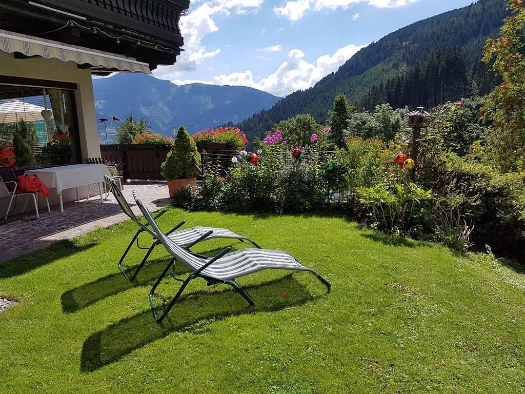 Entire holiday apartment, Pension Margarete in Zell am See (City), Zell am See