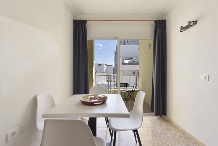 Ganze Wohnung, Ferienwohnung "Macarena" in Playa San Juan mit Bergblick und Balkon in Playa San Juan, Guía de Isora