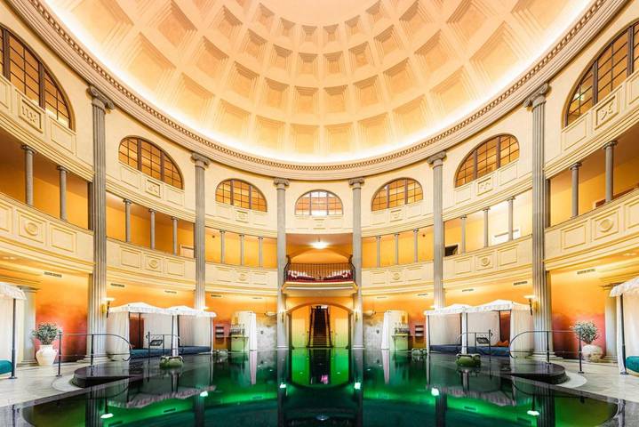 Hotel für 2 Personen, mit Whirlpool und Sauna sowie Pool und Garten - 1