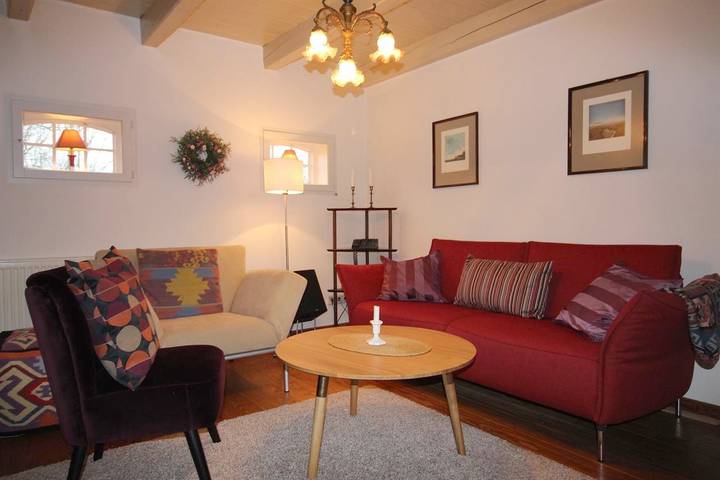 Ferienwohnung für 4 Personen, mit Terrasse und Garten, kinderfreundlich in Tating - 2