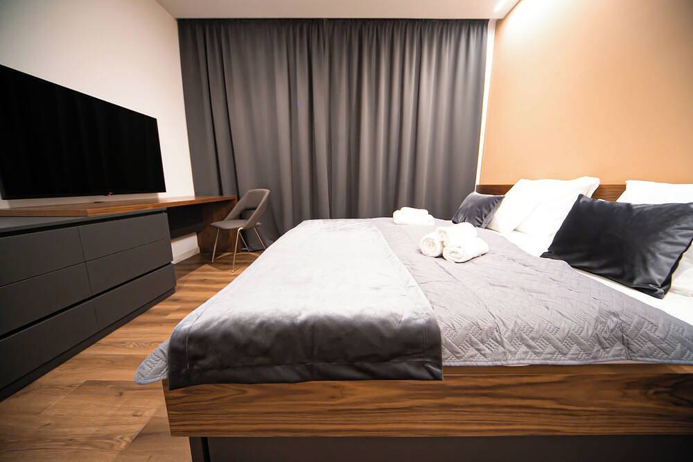 4-bedroom villa in fabulous Novalja with Wifi, fitness room, Ac in Novalja, Pag