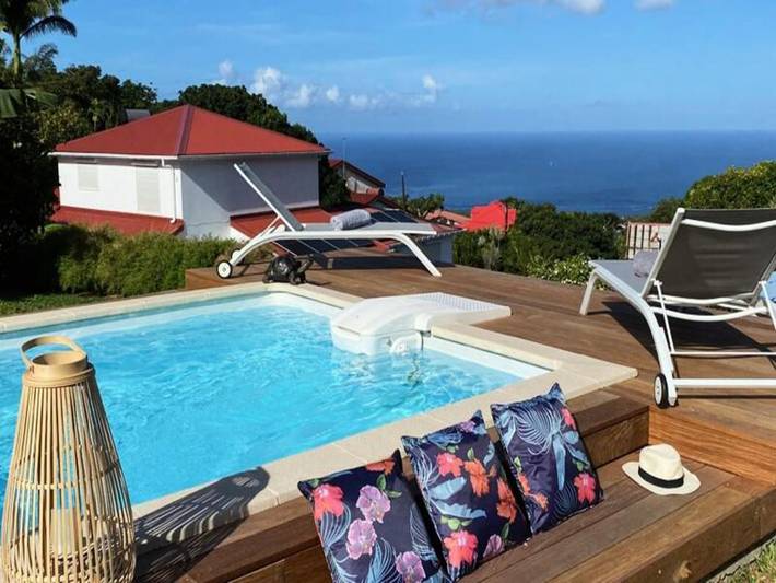 Gîte pour 6 personnes, avec piscine et jardin, adapté aux familles à Gourbeyre - 4