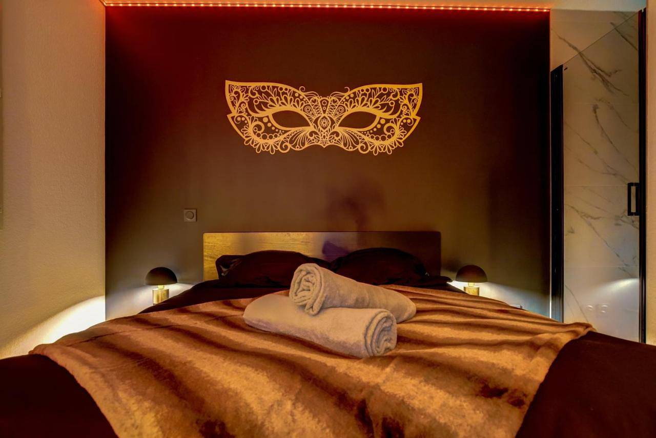 Appartement entier, Love Room - Balnéo - Insolite- Détente in Aucamville, Toulouse et ses environs