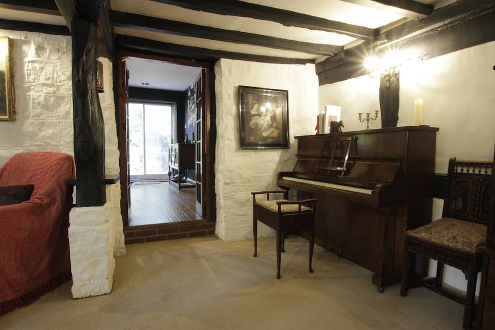 Cozy 16th century Cottage \n in Coventry, Birmingham y alrededores