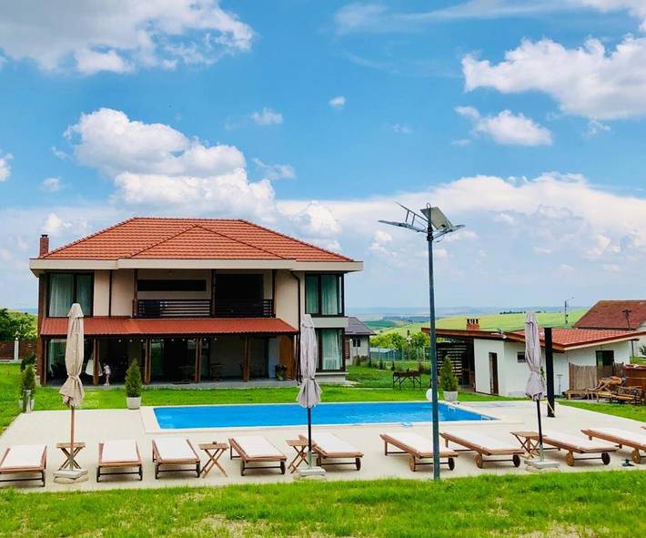 Maison d’hôte pour 5 personnes, avec piscine et jardin ainsi que terrasse et jacuzzi en Roumanie - 4