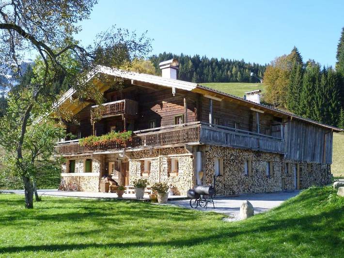 Ferienhaus für 8 Personen, mit Balkon und Terrasse sowie Garten und Sauna